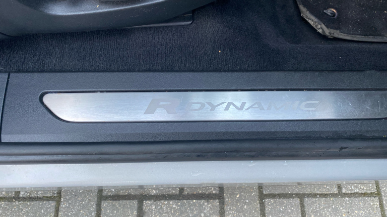 Land Rover Range Rover Evoque 1.5 P300e R-Dynamic SE 5dr Auto Hatchback